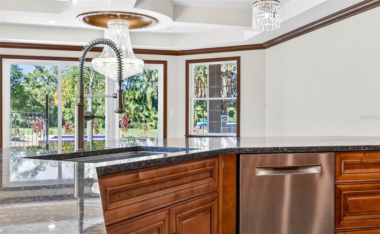 10908 Flint Estates Drive, Thonotosassa, FL 33592 Photo