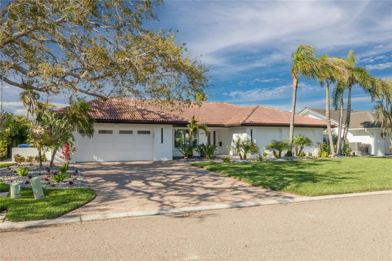 4959 58th Avenue S, Saint Petersburg, FL 33715 Photo