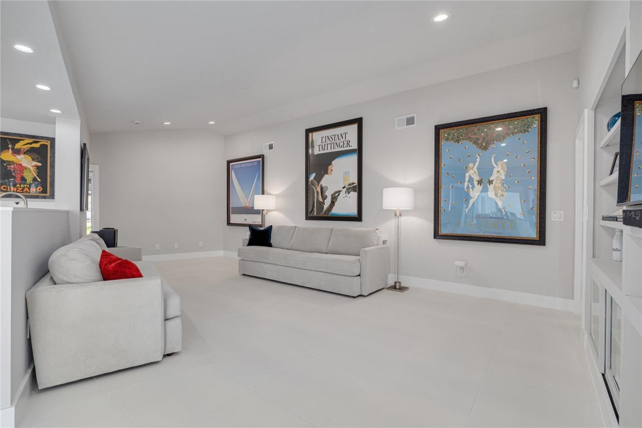 4959 58th Avenue S, Saint Petersburg, FL 33715 Photo