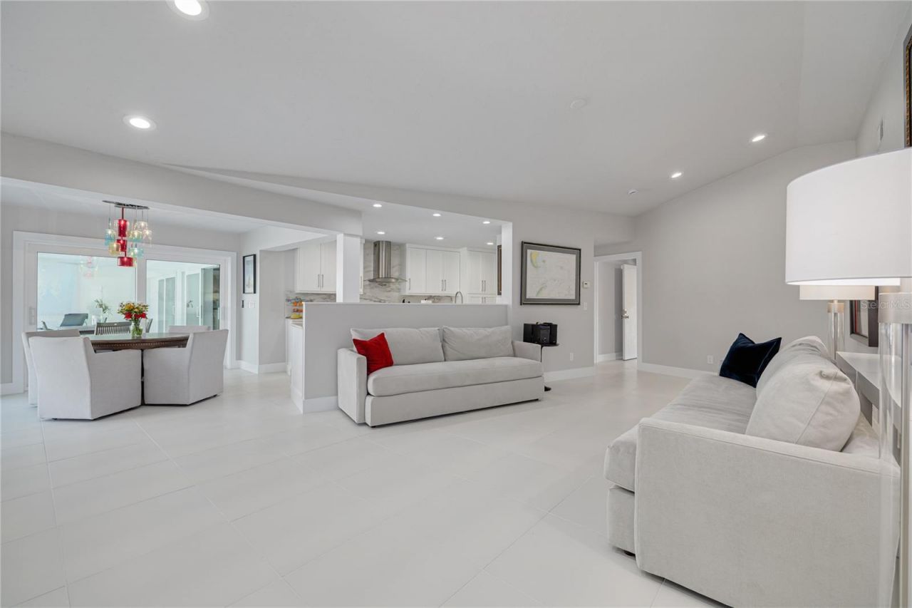 4959 58th Avenue S, Saint Petersburg, FL 33715 Photo