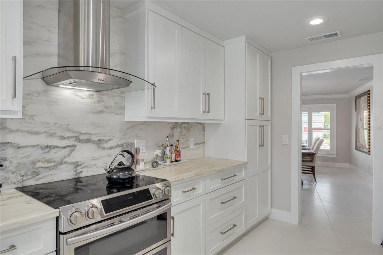 4959 58th Avenue S, Saint Petersburg, FL 33715 Photo