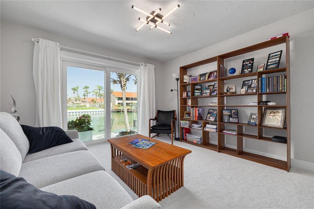 4959 58th Avenue S, Saint Petersburg, FL 33715 Photo