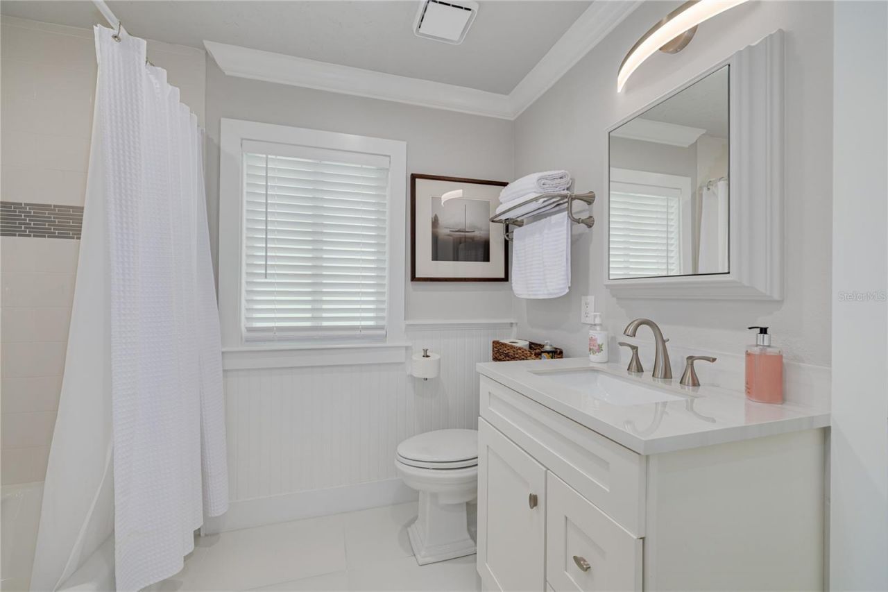 4959 58th Avenue S, Saint Petersburg, FL 33715 Photo