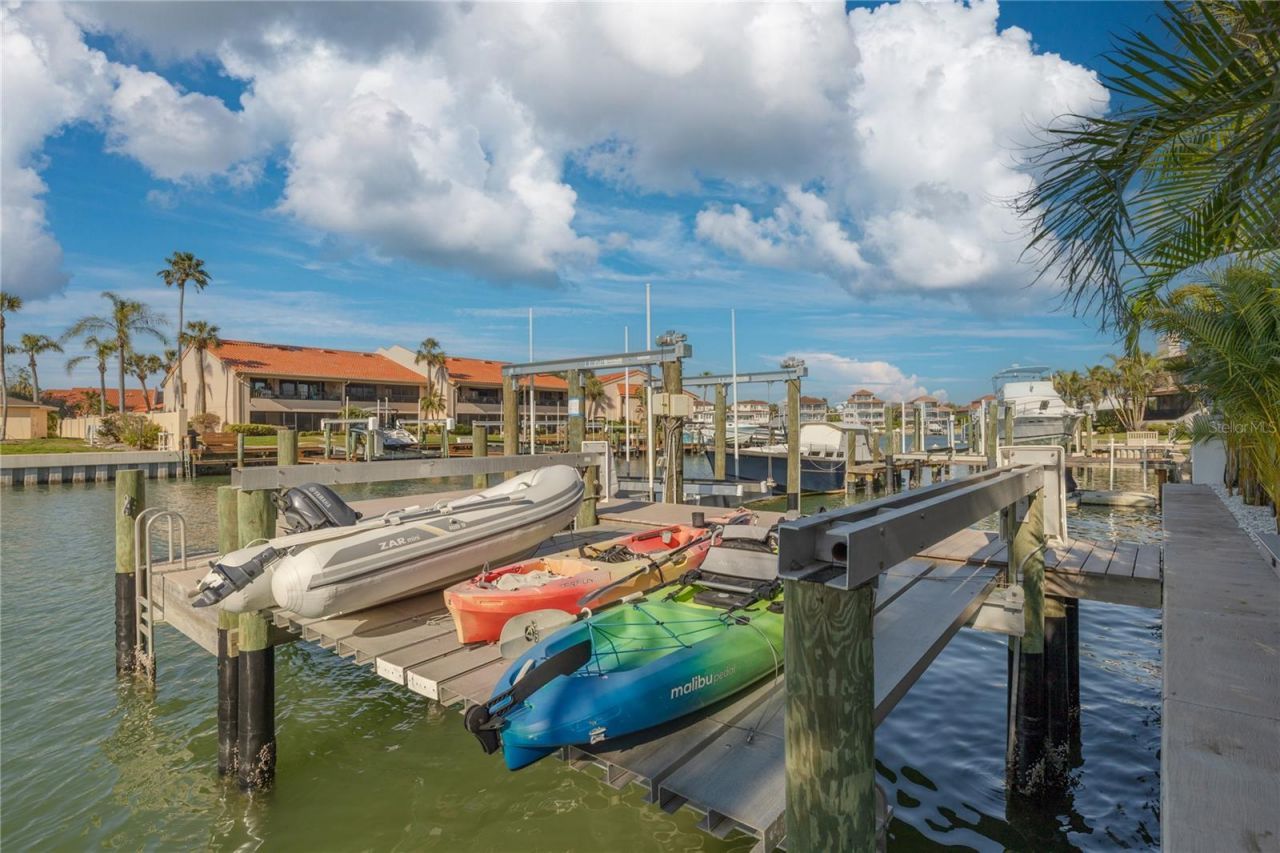 4959 58th Avenue S, Saint Petersburg, FL 33715 Photo