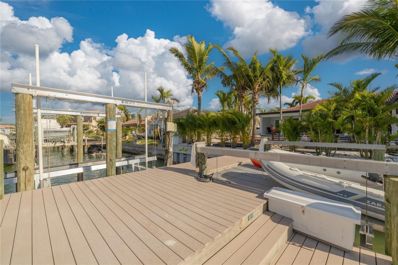 4959 58th Avenue S, Saint Petersburg, FL 33715 Photo