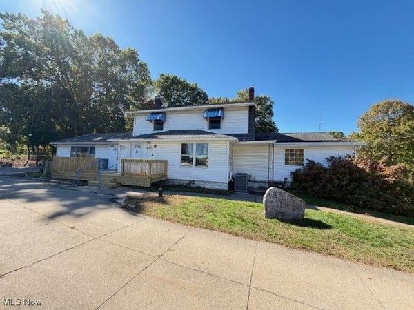 2470 Massillon Road, Akron, OH 44312