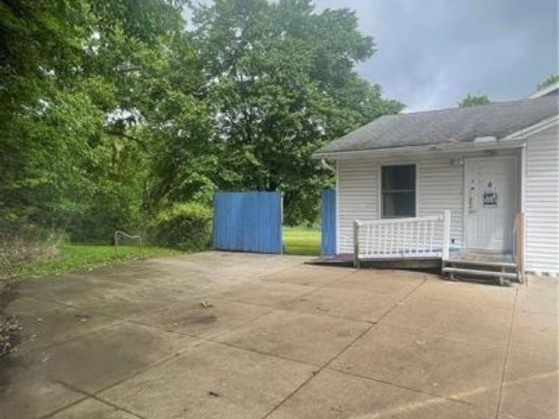 2470 Massillon Road, Akron, OH 44312 Photo 6