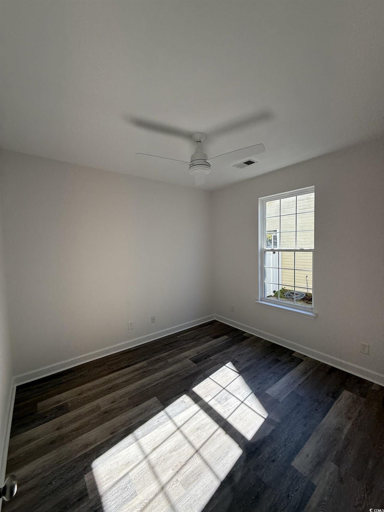 338 Vermillion Dr. Photo 11