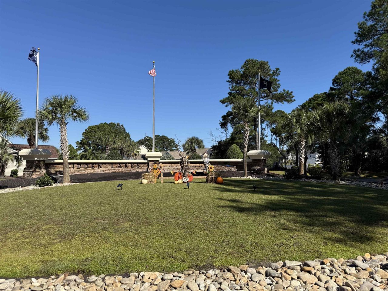 338 Vermillion Dr. Photo 16