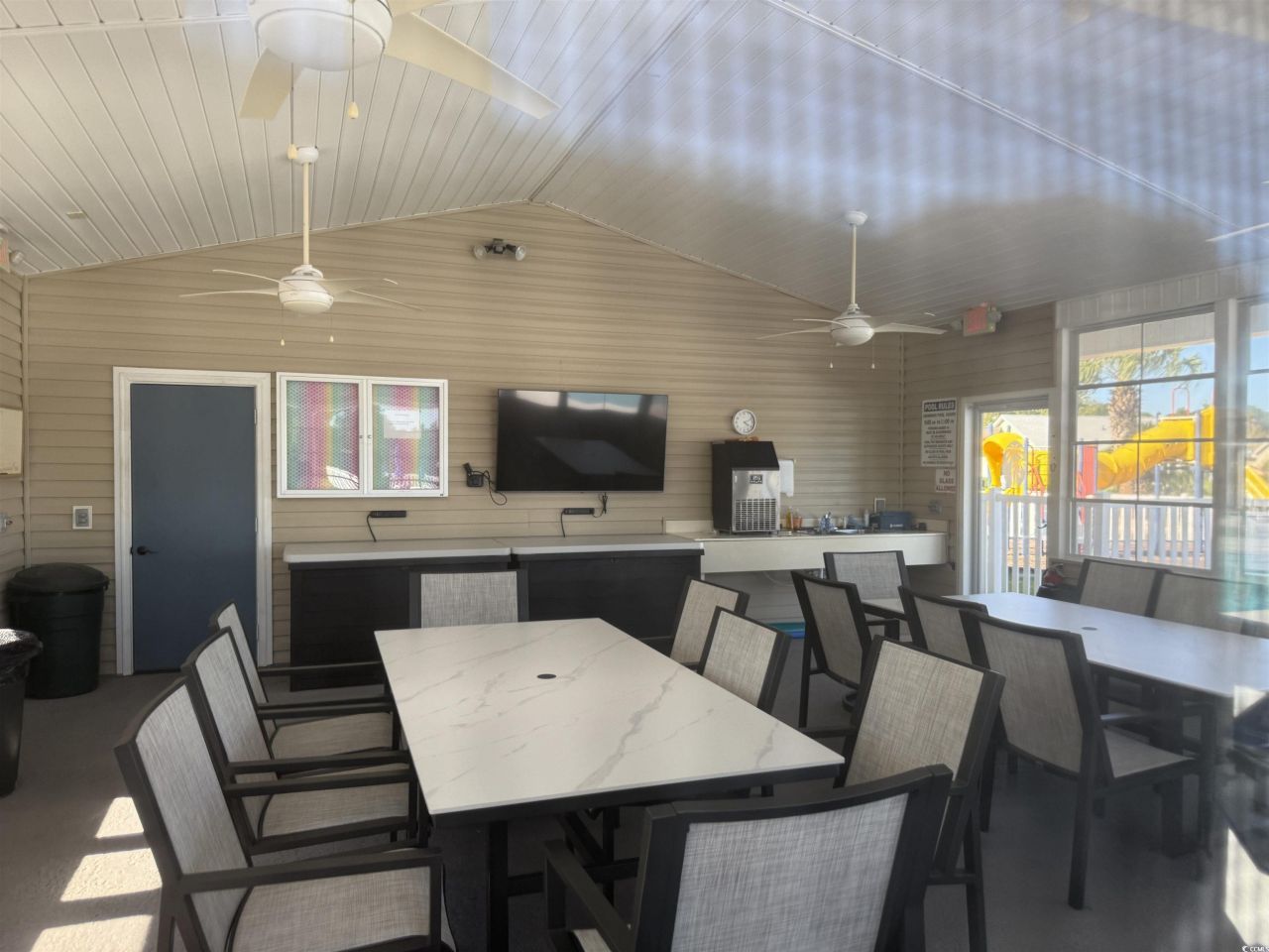 338 Vermillion Dr. Photo 20