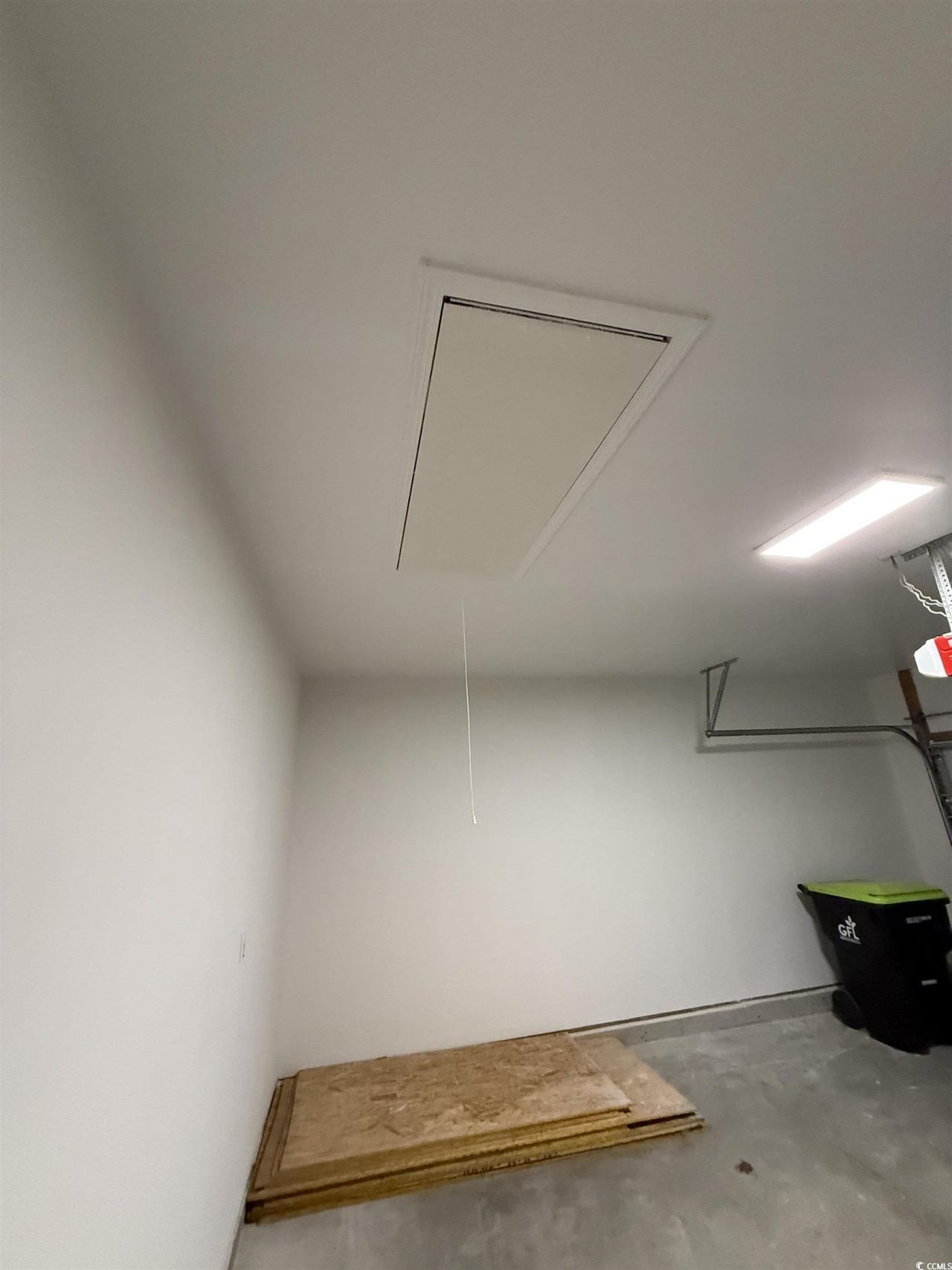 338 Vermillion Dr. Photo 25