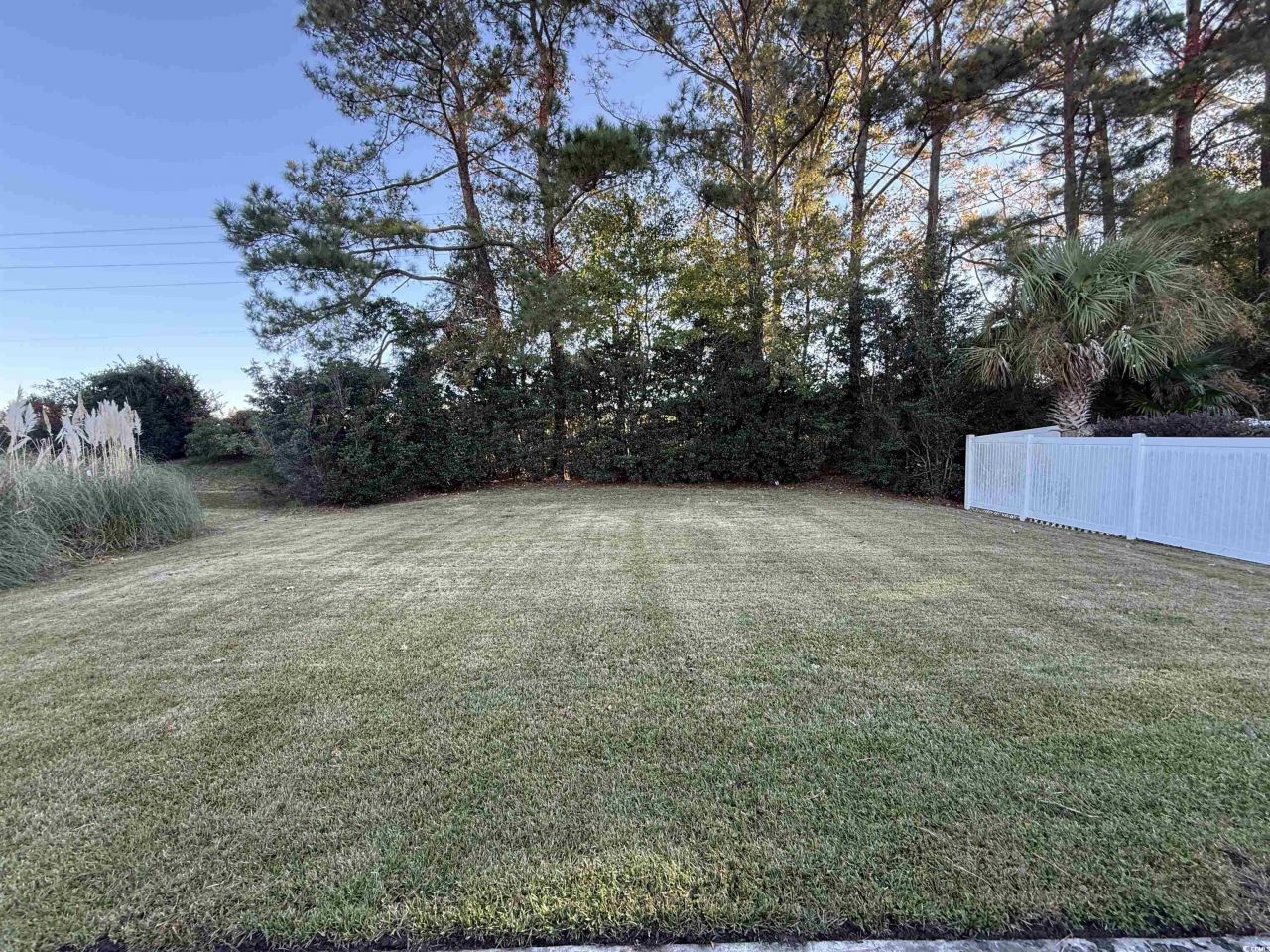 338 Vermillion Dr. Photo 6