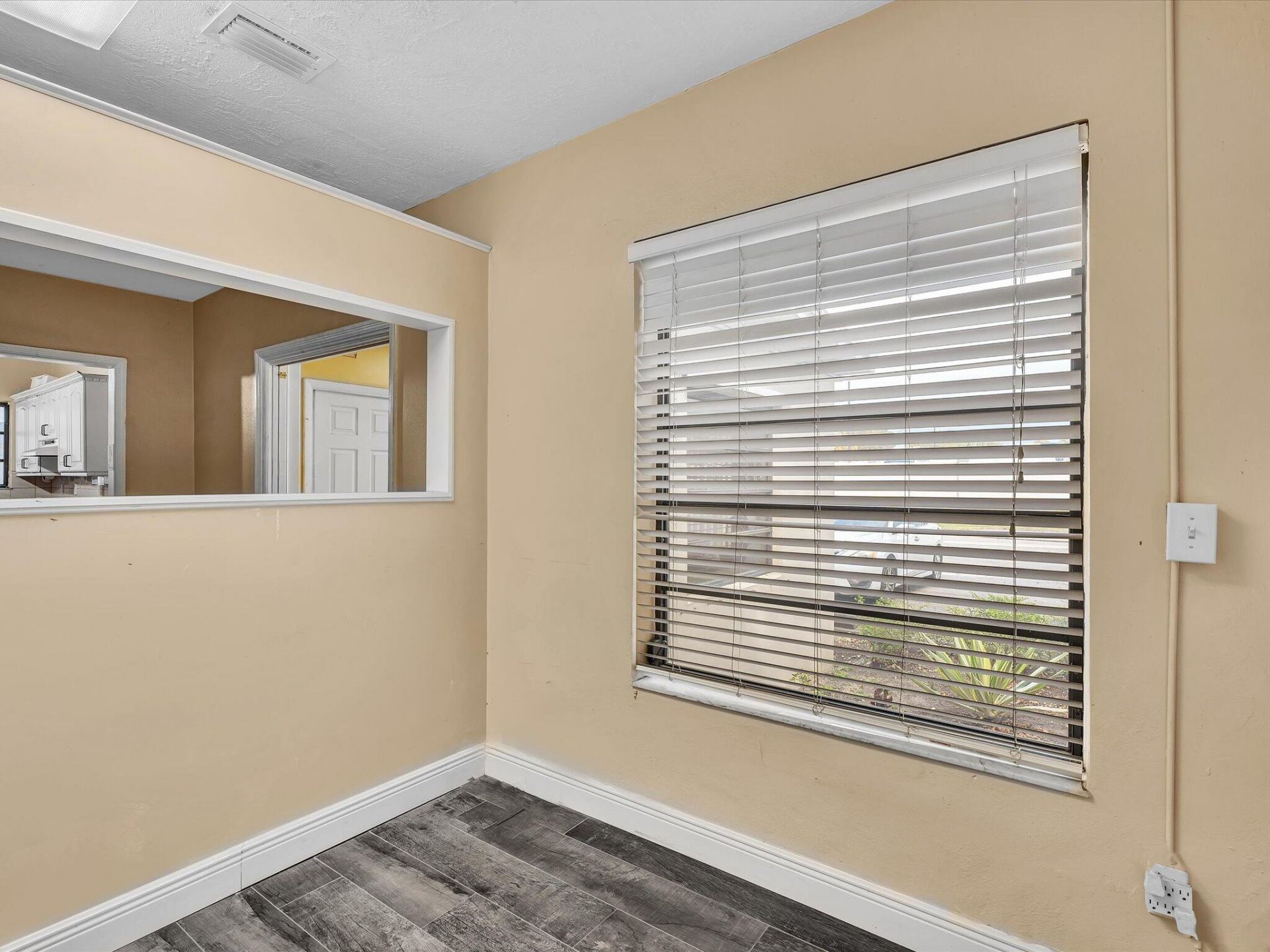 4901 SW 51st Street, Davie, FL 33314 Photo