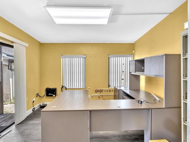 4901 SW 51st St, Davie, FL 33314 Photo