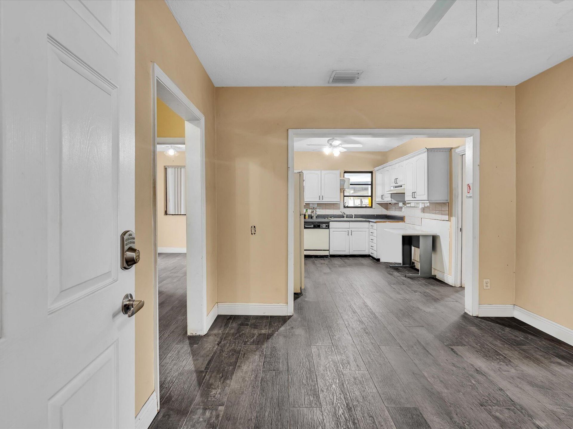 4901 SW 51st Street, Davie, FL 33314 Photo