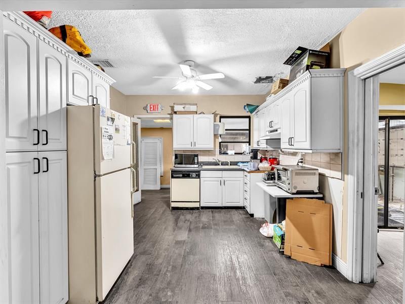 4901 SW 51st St, Davie, FL 33314 Photo