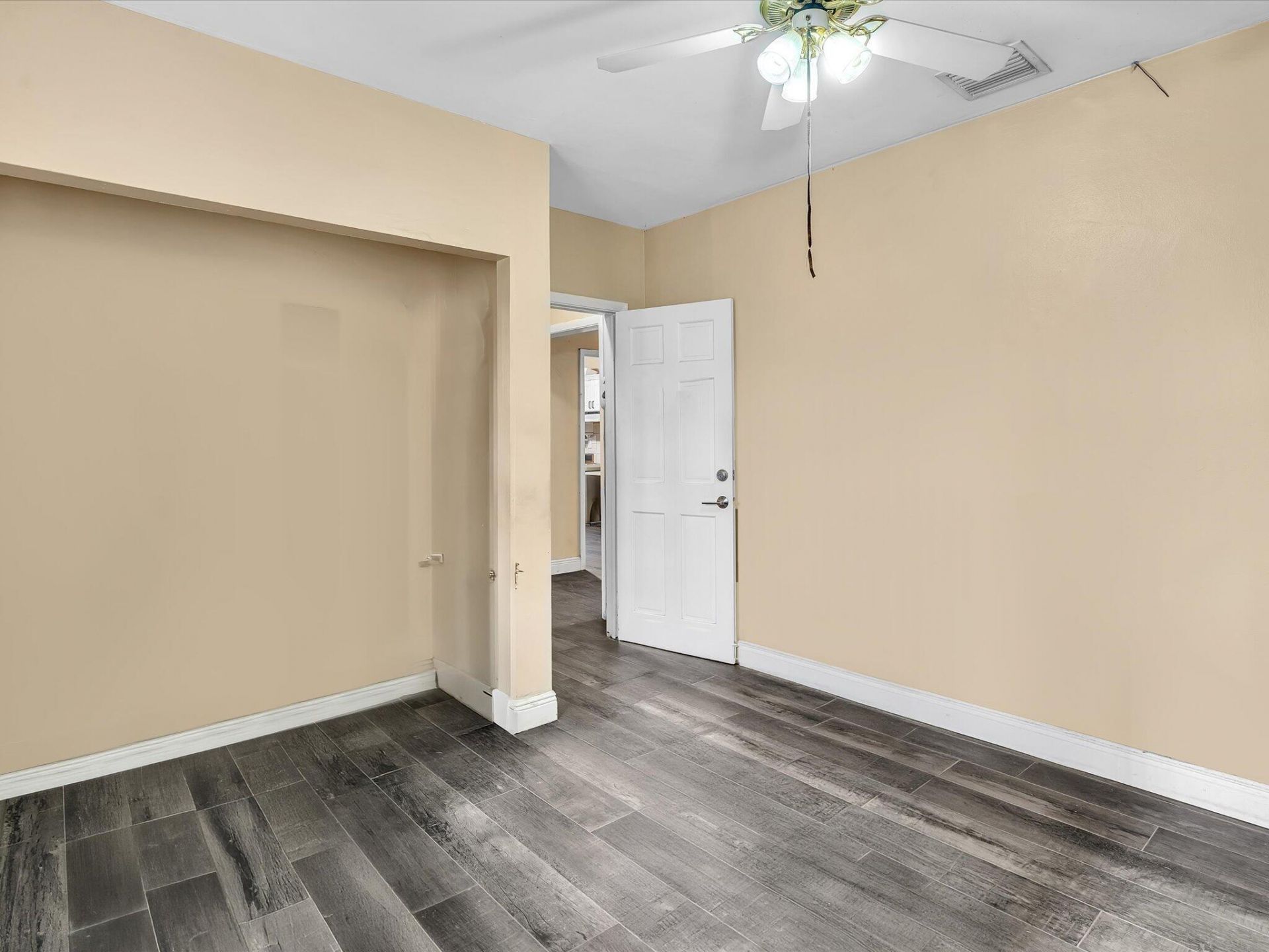 4901 SW 51st Street, Davie, FL 33314 Photo