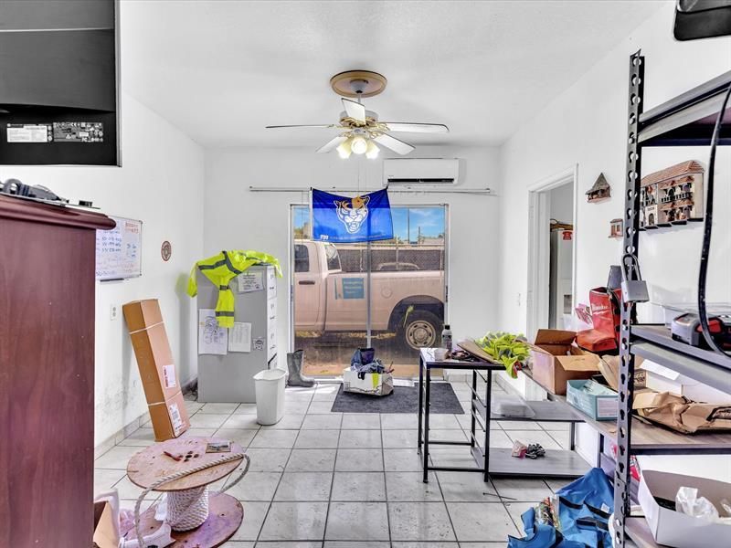 4901 SW 51st St, Davie, FL 33314 Photo