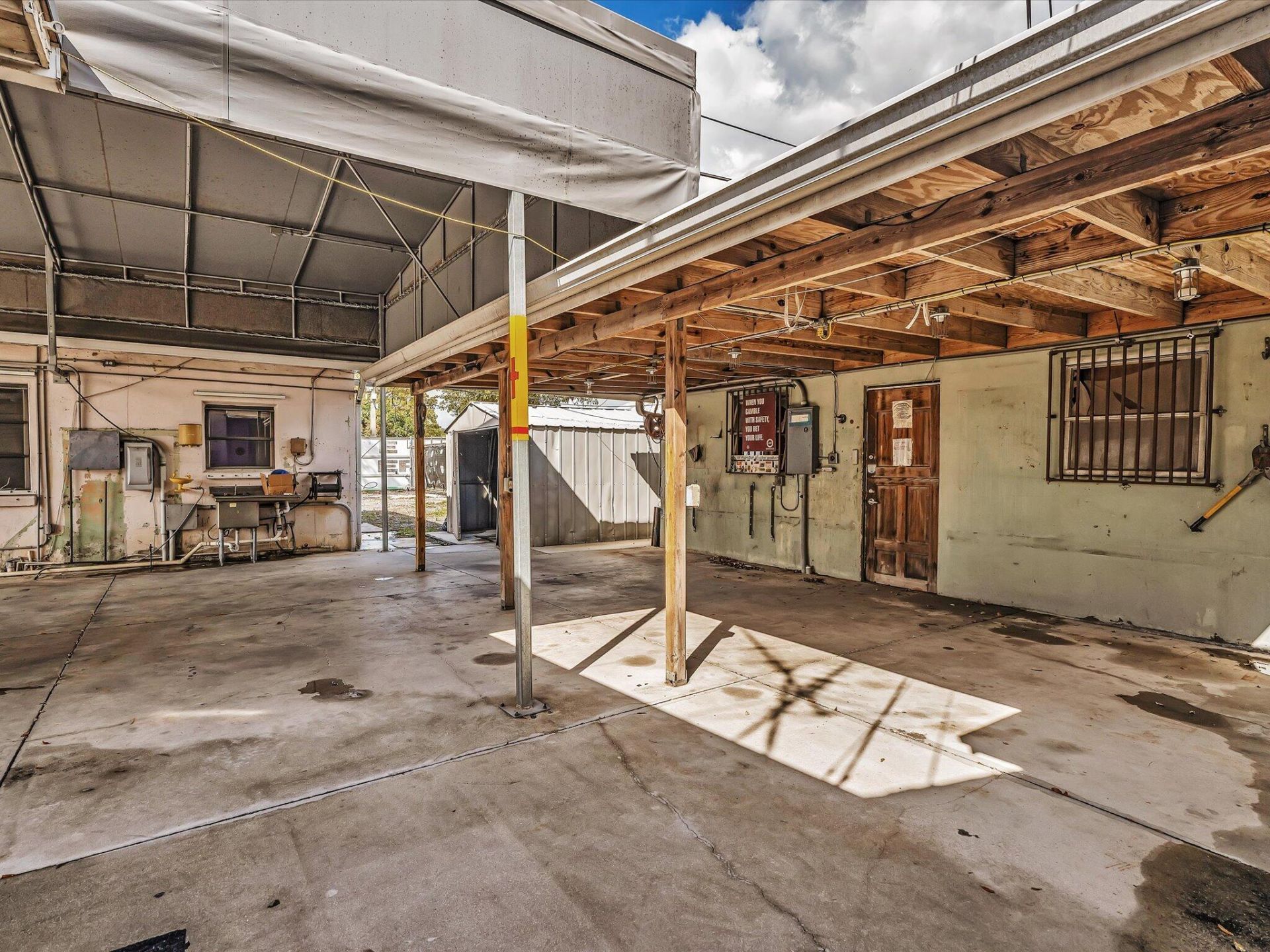 4901 SW 51st Street, Davie, FL 33314 Photo