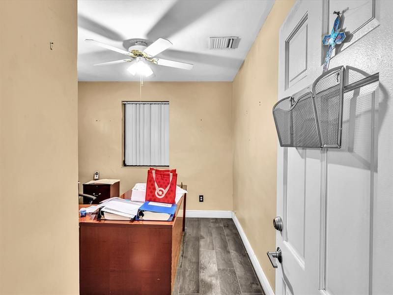 4901 SW 51st St, Davie, FL 33314 Photo