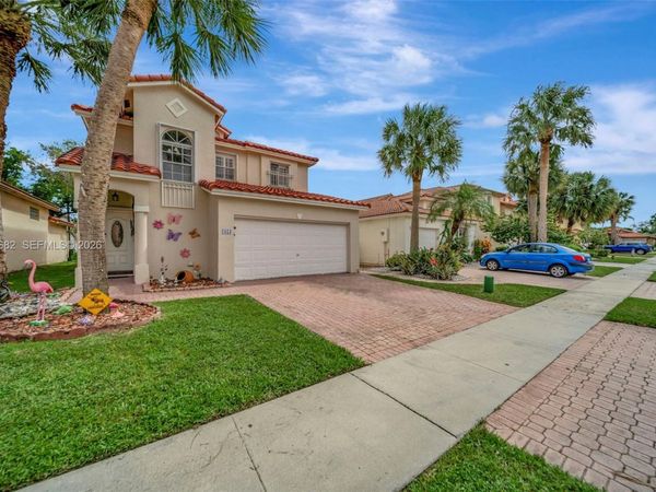 1653 SW 158th Ter, Pembroke Pines, FL 33027