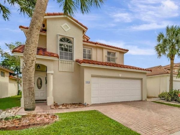 1653 SW 158th Ter, Pembroke Pines, FL 33027