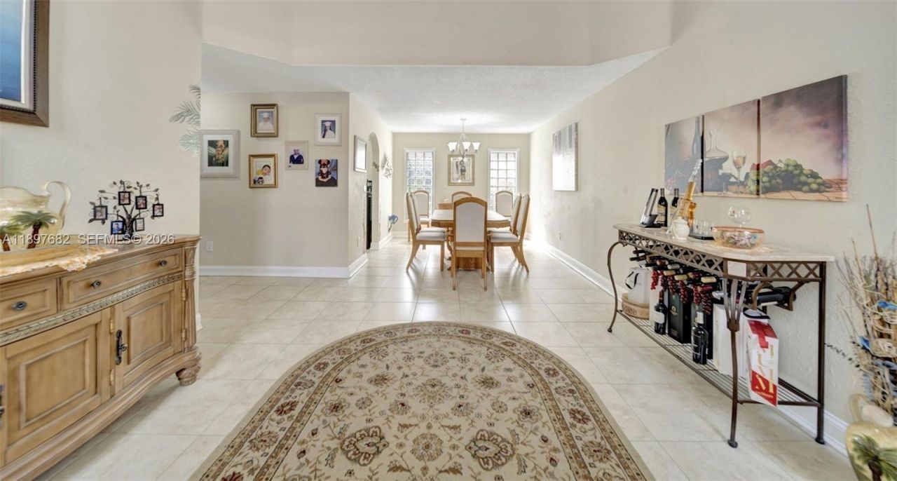 1653 SW 158th Ter, Pembroke Pines, FL 33027 Photo