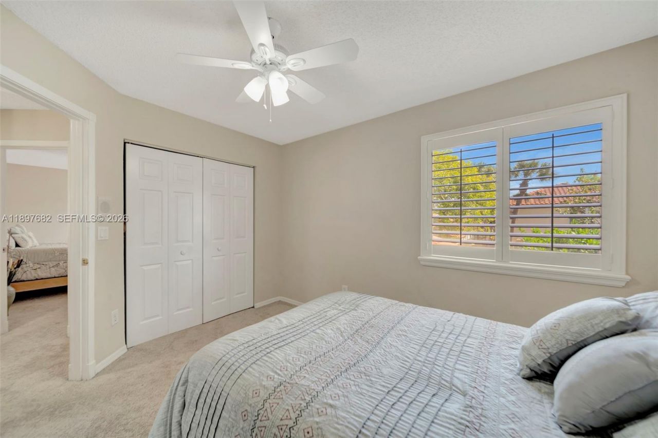 1653 SW 158th Ter, Pembroke Pines, FL 33027 Photo