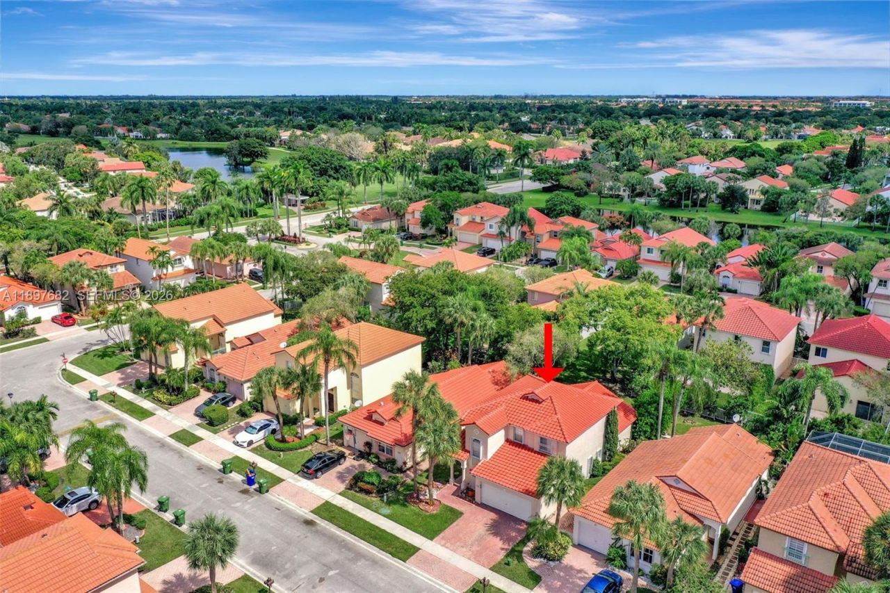 1653 SW 158th Ter, Pembroke Pines, FL 33027 Photo