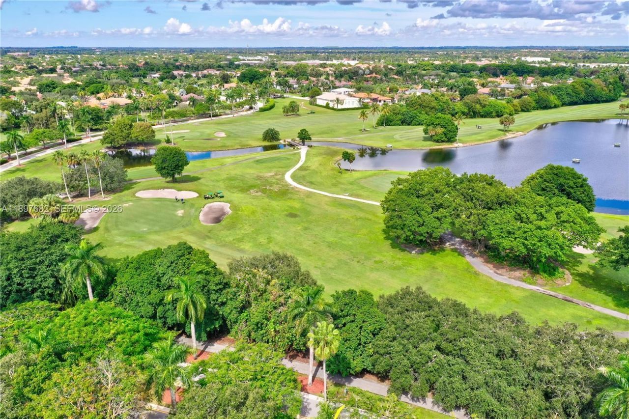 1653 SW 158th Ter, Pembroke Pines, FL 33027 Photo