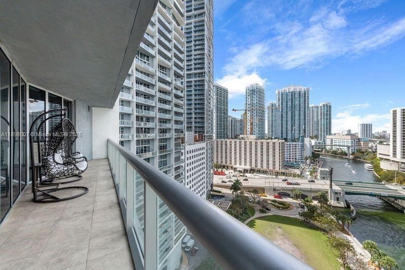 465 Brickell Ave, Unit 1602, Miami, FL 33131 Photo