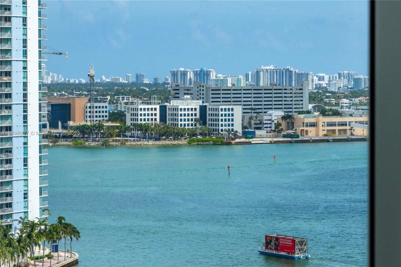 465 Brickell Ave, Unit 1602, Miami, FL 33131 Photo