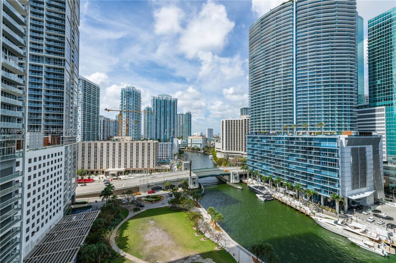 465 Brickell Ave, Unit 1602, Miami, FL 33131 Photo