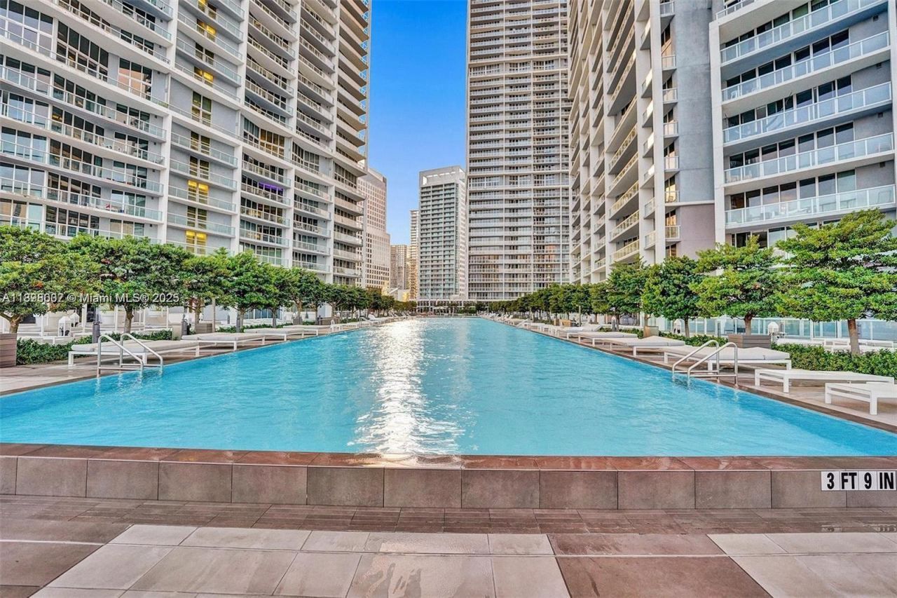 465 Brickell Ave, Unit 1602, Miami, FL 33131 Photo