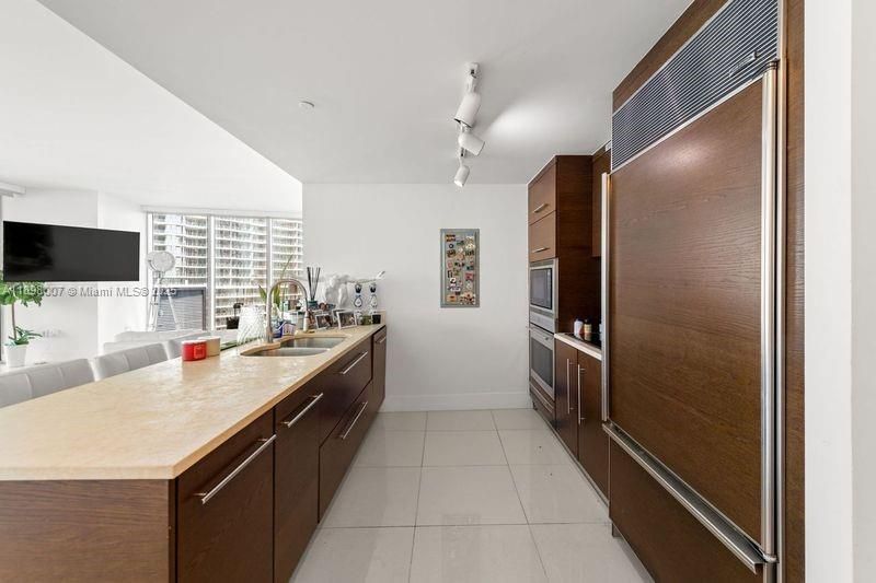 465 Brickell Ave, Unit 1602, Miami, FL 33131 Photo