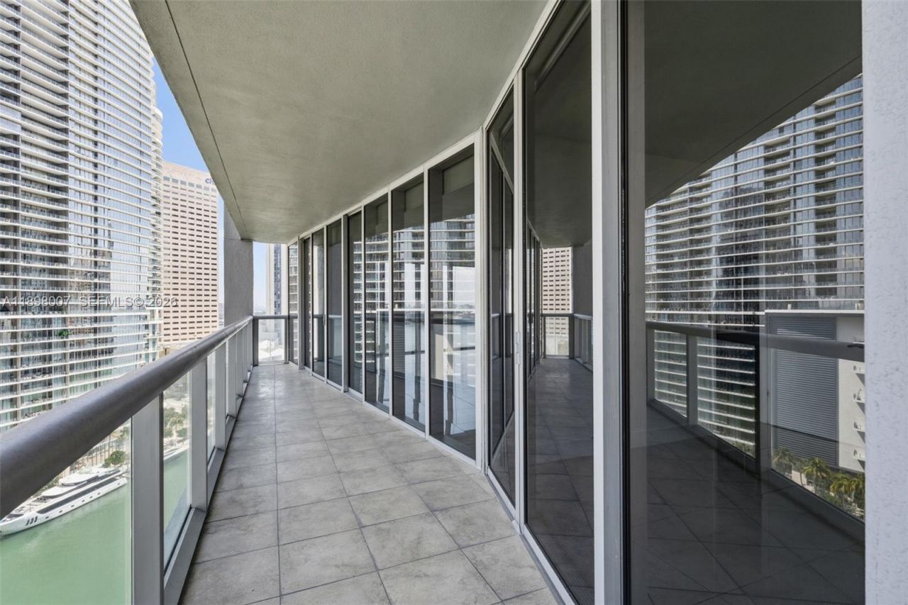 465 Brickell Ave, Unit 1602, Miami, FL 33131 Photo
