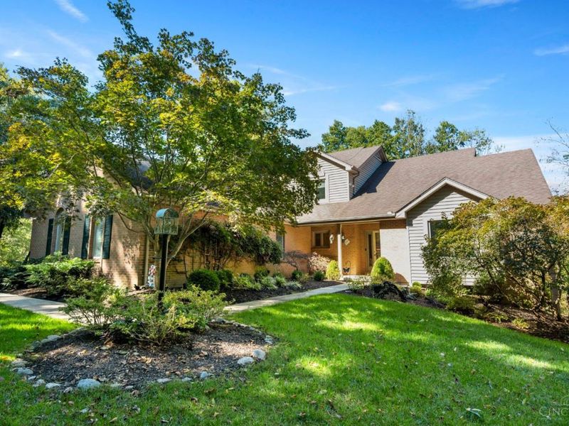 8337 War Admiral Drive, Miami Twp, OH 45052 Photo 2