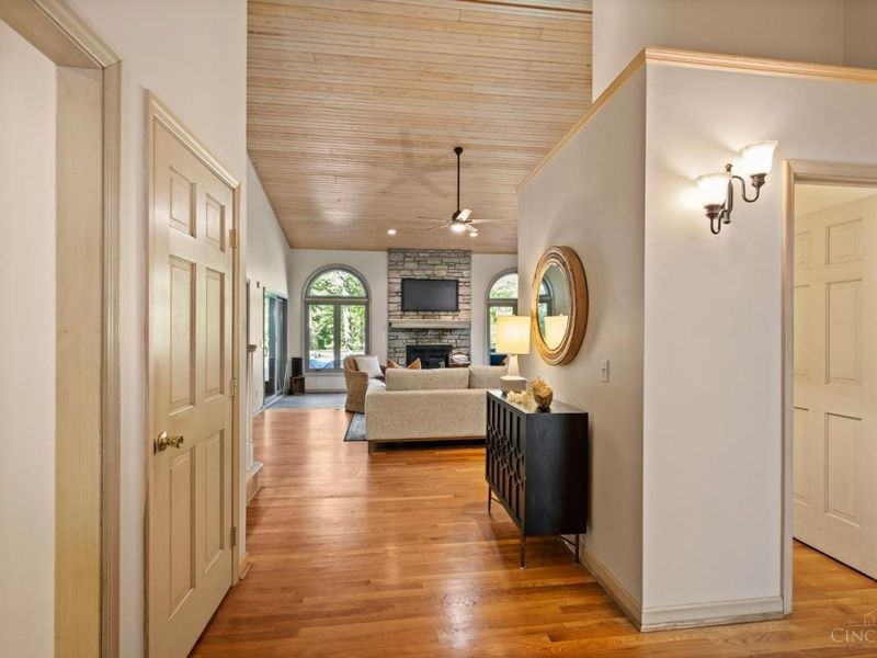 8337 War Admiral Drive, Miami Twp, OH 45052 Photo 5