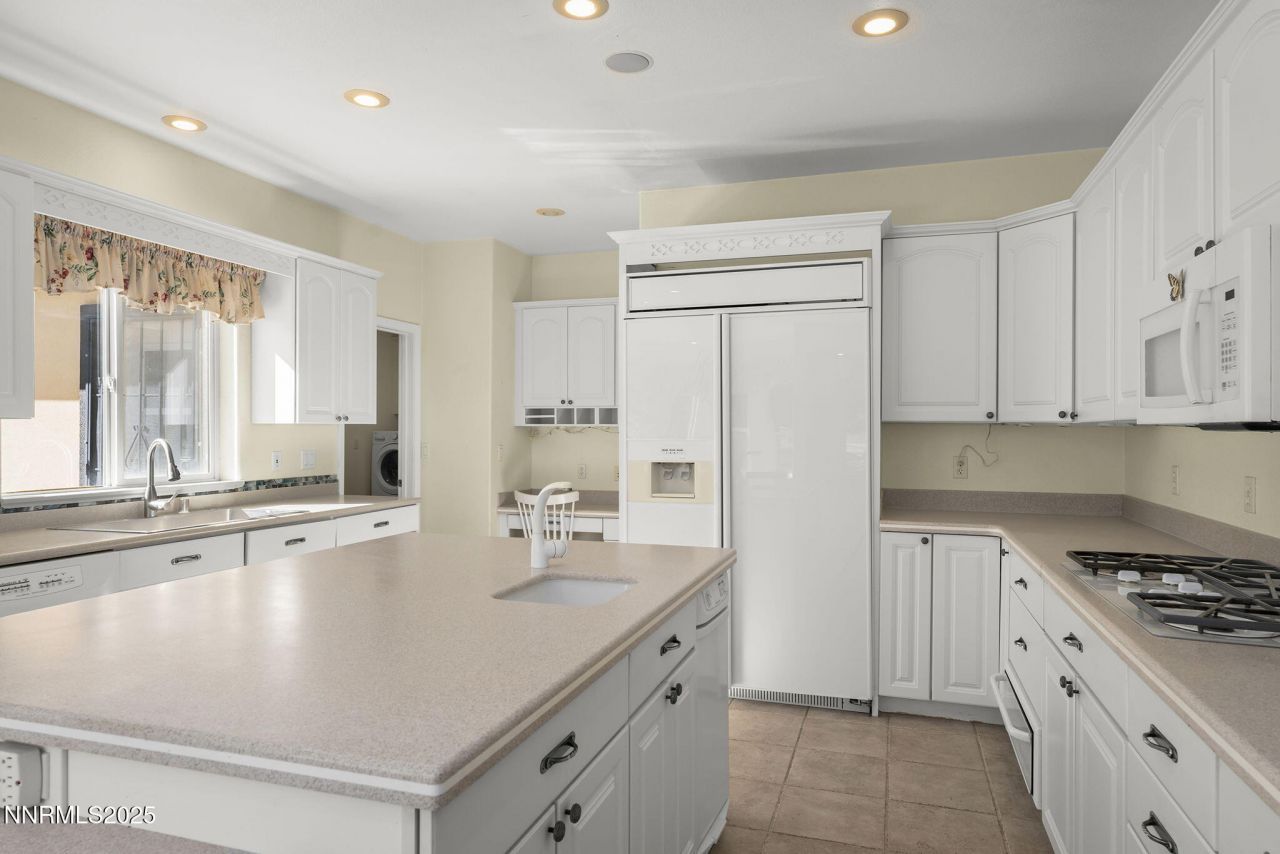 5700 Twin Springs Road, Reno, NV 89510 Photo