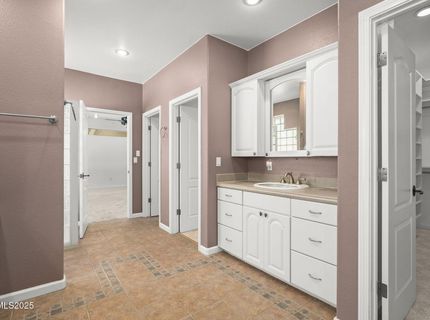 5700 Twin Springs Road, Reno, NV 89510 Photo