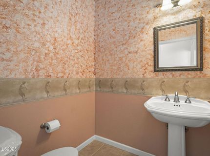 5700 Twin Springs Road, Reno, NV 89510 Photo