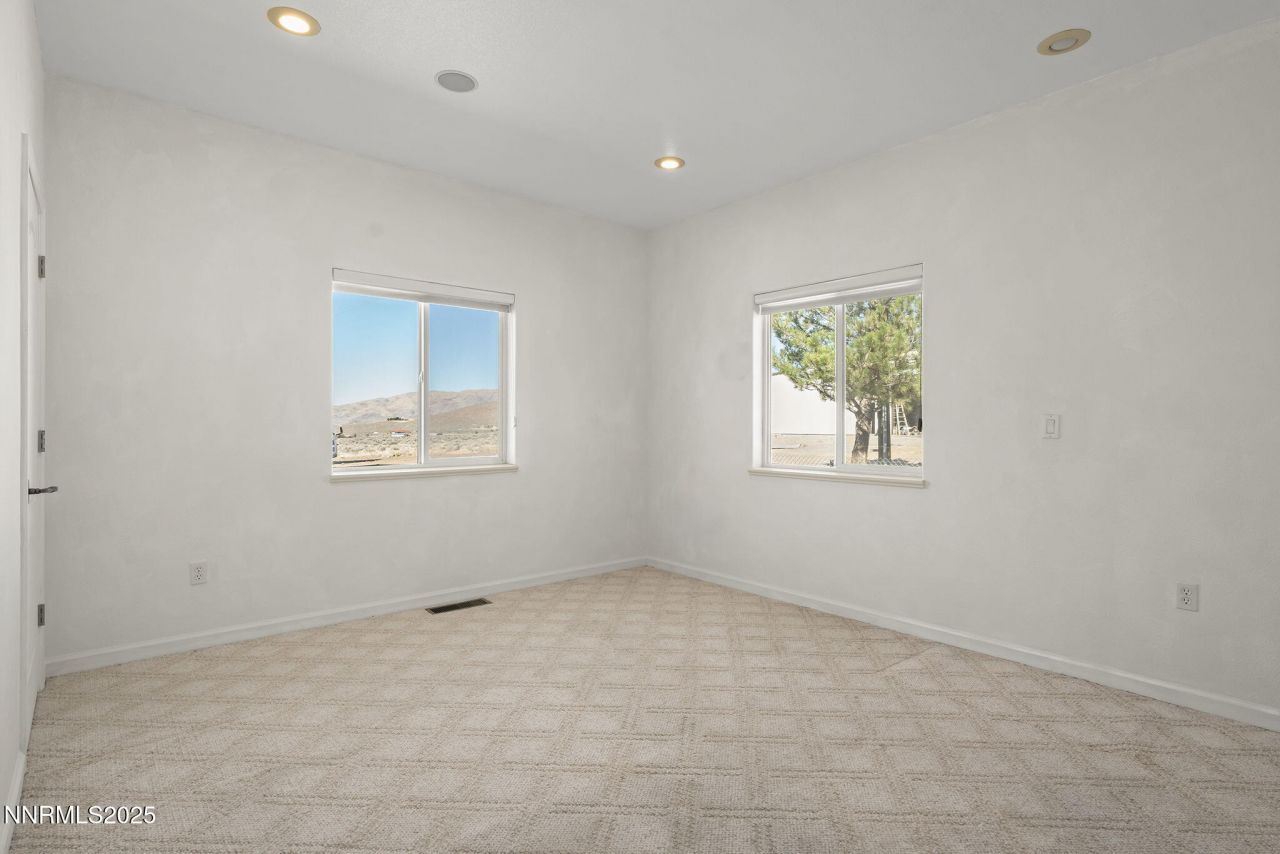 5700 Twin Springs Road, Reno, NV 89510 Photo