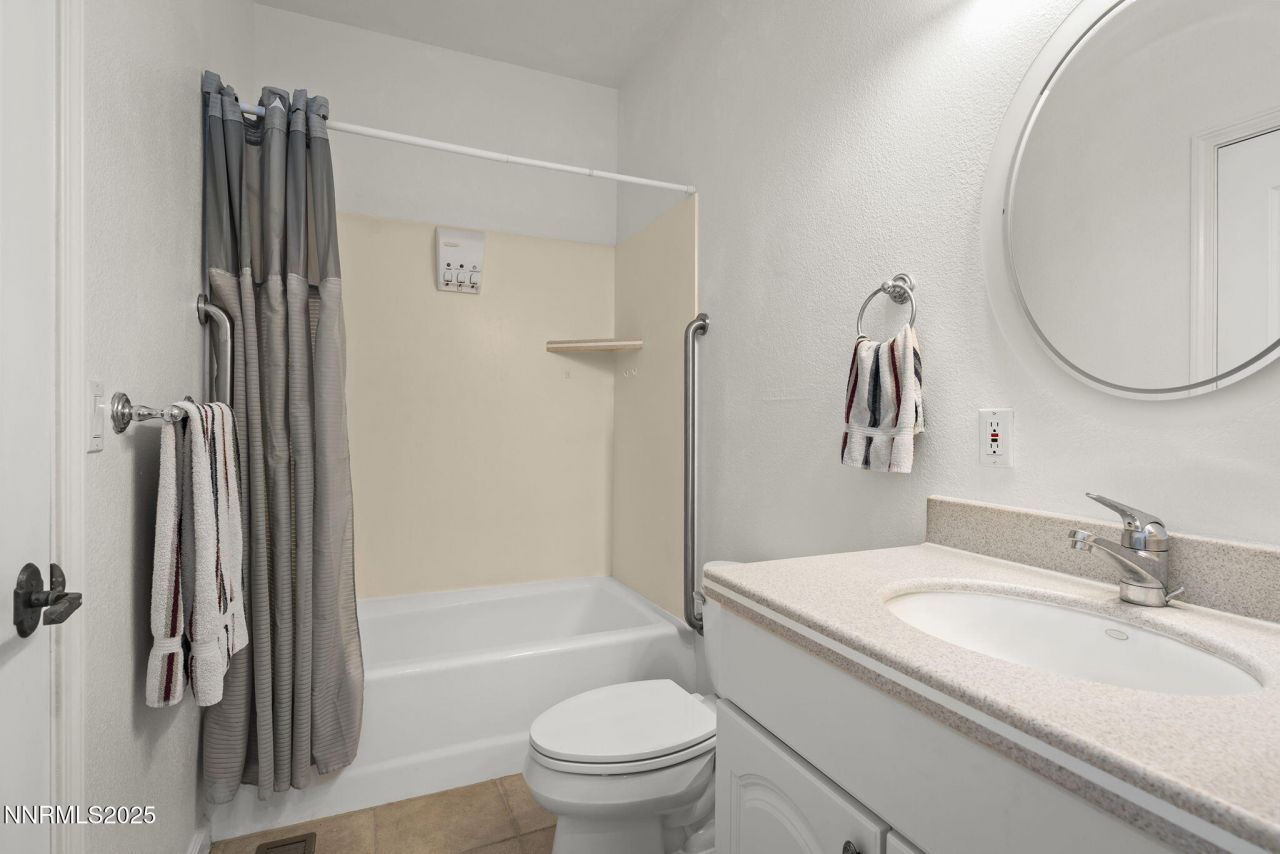 5700 Twin Springs Road, Reno, NV 89510 Photo