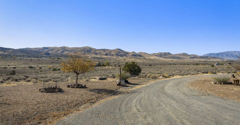 5700 Twin Springs Road, Reno, NV 89510 Photo