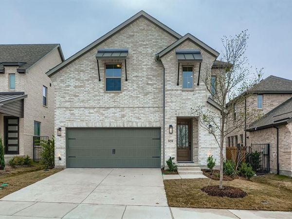 828 Trailing Vine Road, Lavon, TX 75166