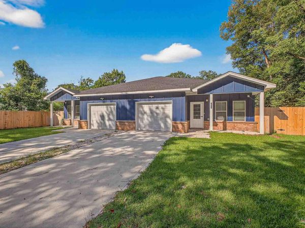 8355 Dudley Ave, Pensacola, FL 32504