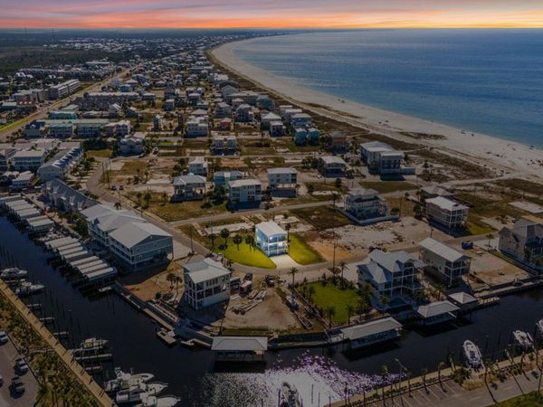 121 Miramar Drive, Mexico Beach, FL 32456