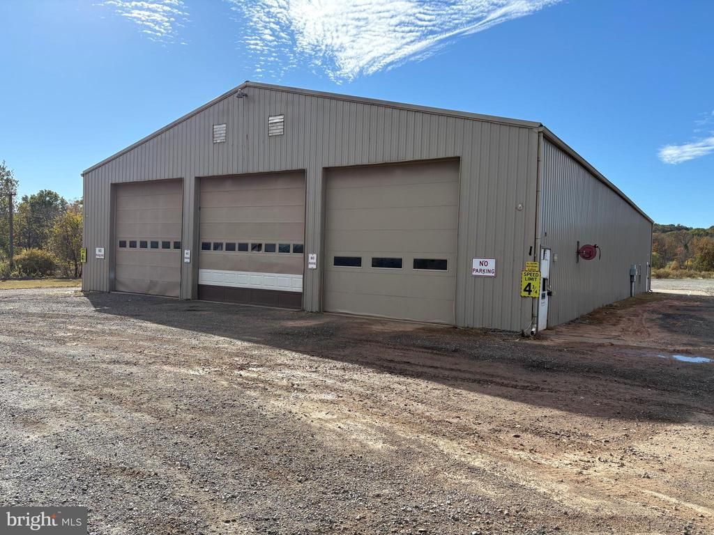 858 Gravel, Palm, PA 18070 Main Photo