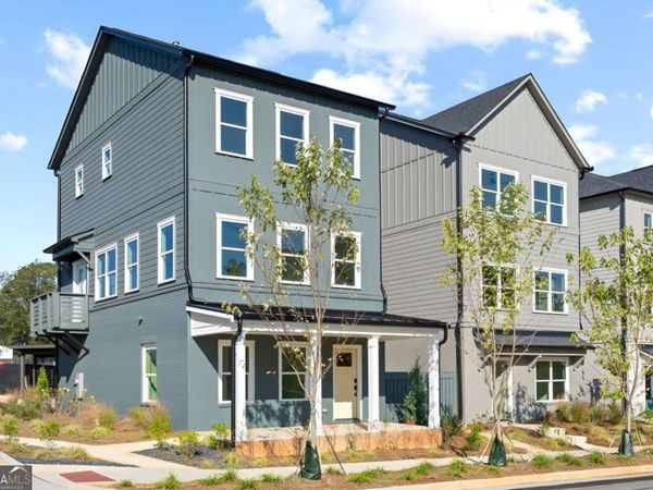 371 Kings Landing, Hapeville, GA 30354