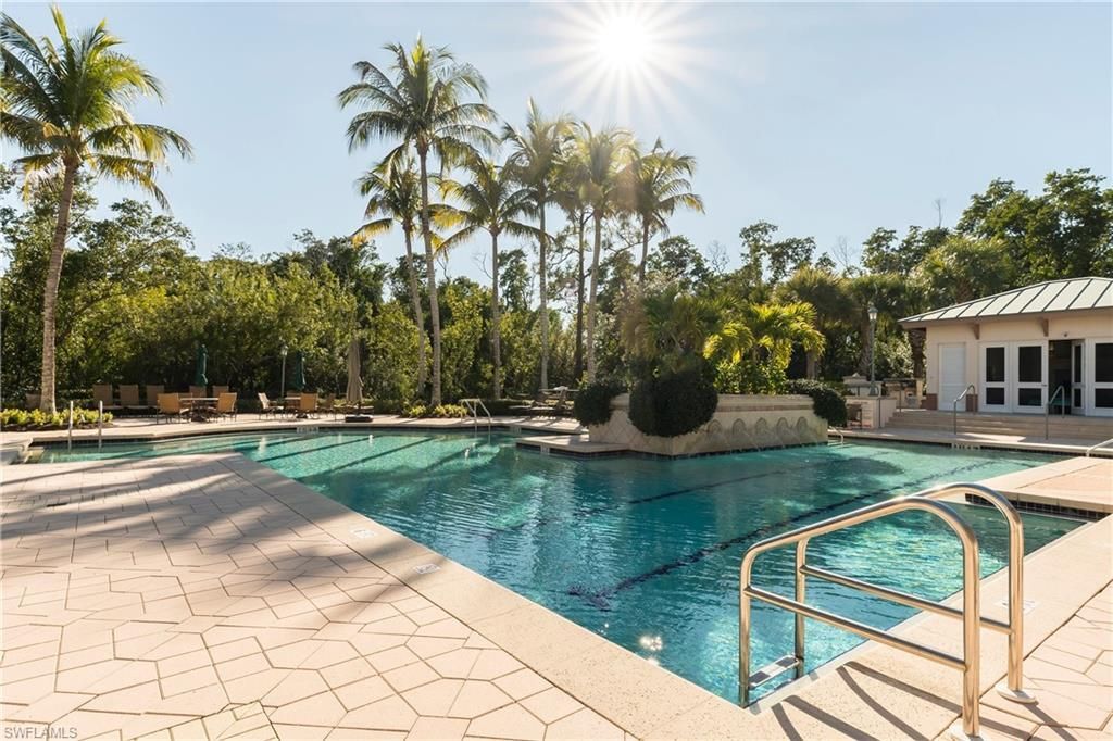 455 Cove Tower Dr, Unit 1101, Naples, FL 34110 Photo